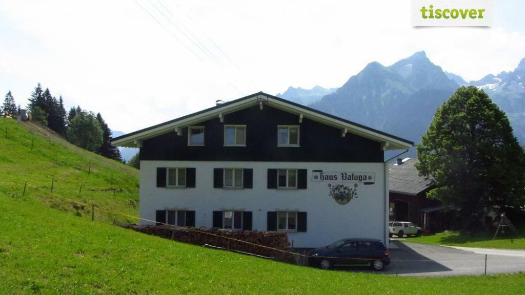 Villa Haus Valuga à Bürserberg Extérieur photo